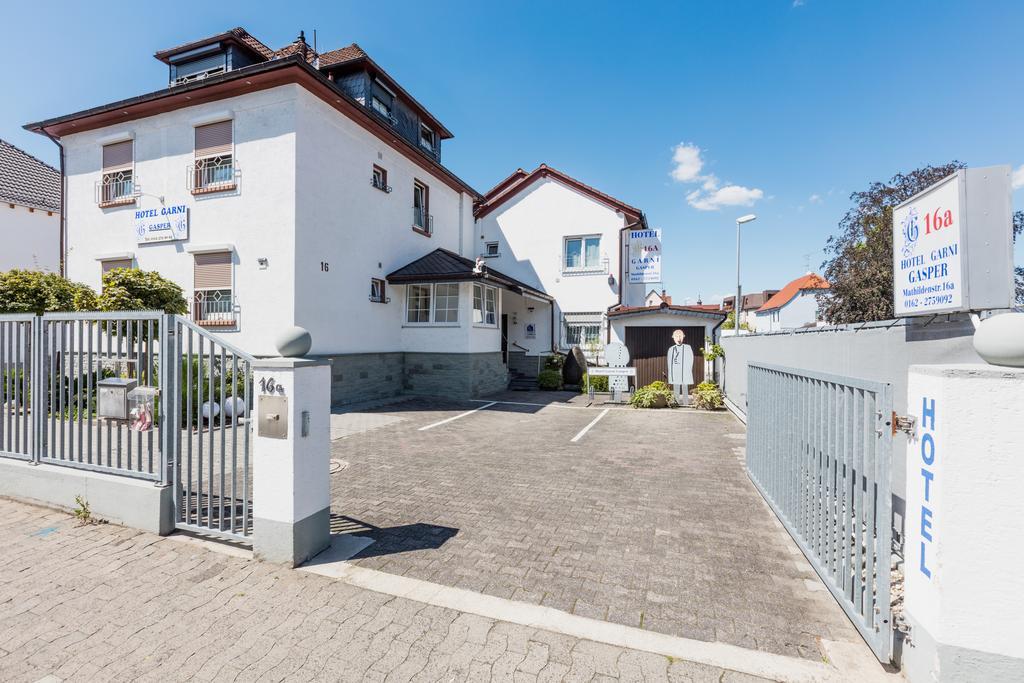 Business Pension Gasper Raunheim Exteriör bild